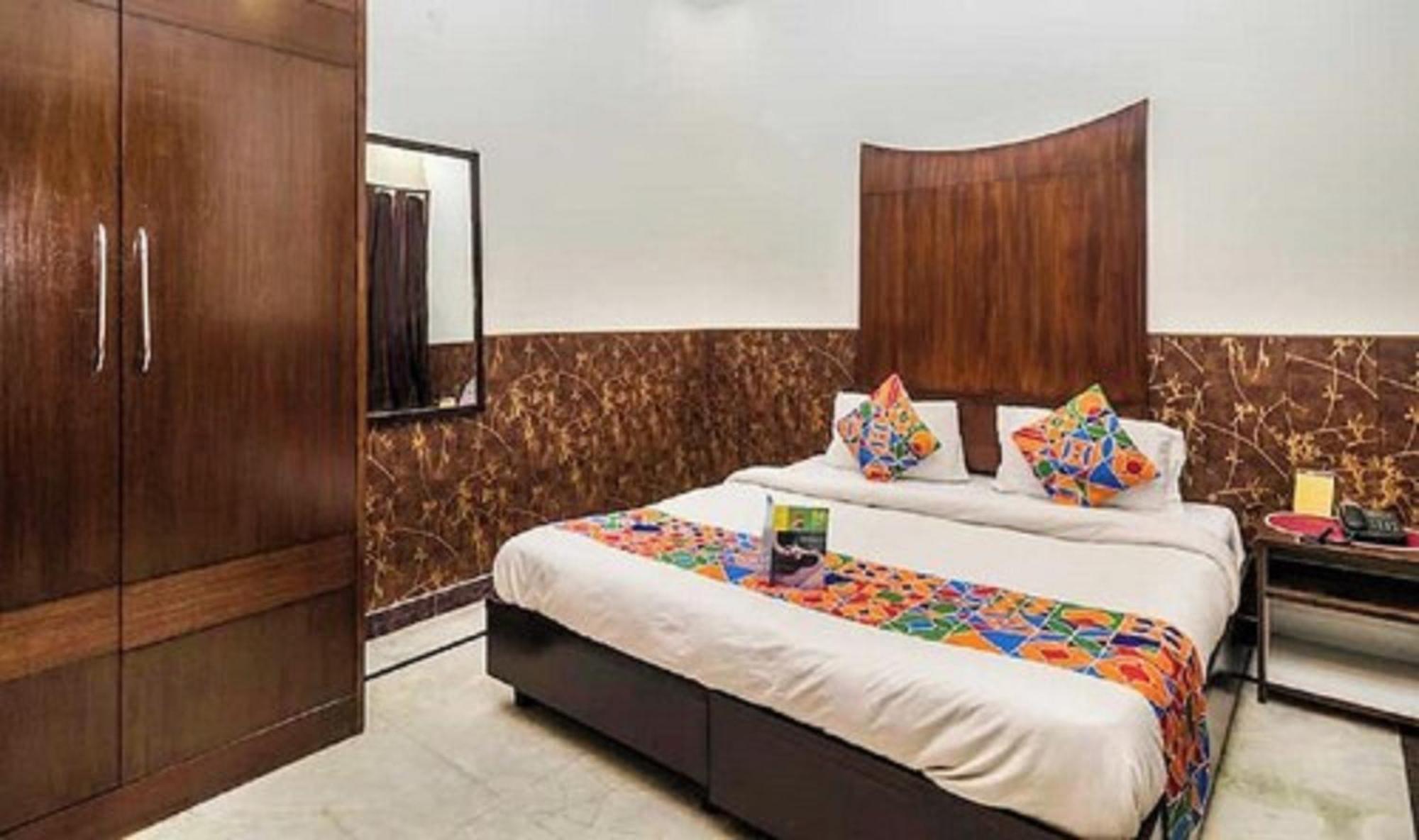Hotel Shanti House New Delhi Karnail Singh Stadium Gate No 1 Esterno foto